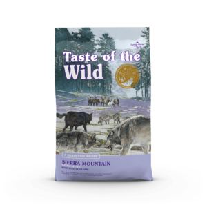 The front of a bag of Sierra Mountain Canine Recipe with Roasted Lamb.
