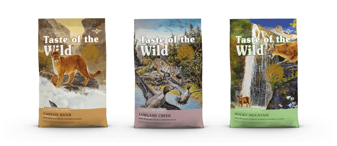Three different bags of Taste of the Wild Prey feline recipe lined up next to each other.