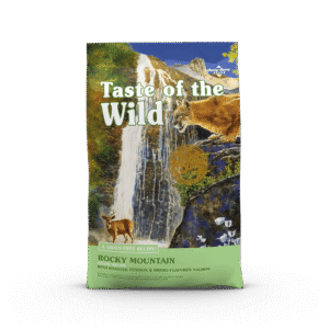 The front of a bag of Rocky Mountain Feline Recipe with Roasted Venison & Smoke-Flavored Salmon.